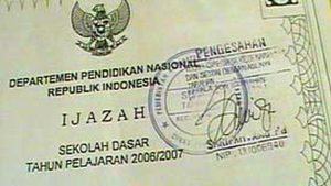 Contoh hasil legalisir ijazah SD